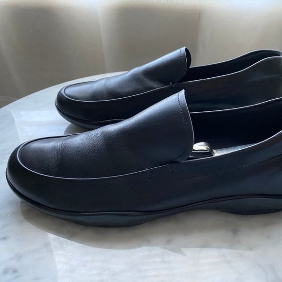 Prada Men's Black Loafer - PS0950 Size 8.5 - Excellent Condition - Picture 2 of 14
